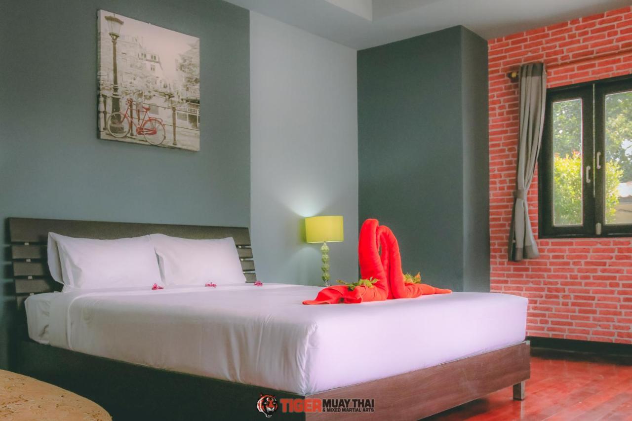 Tiger Hillside Hotel Phuket Luaran gambar